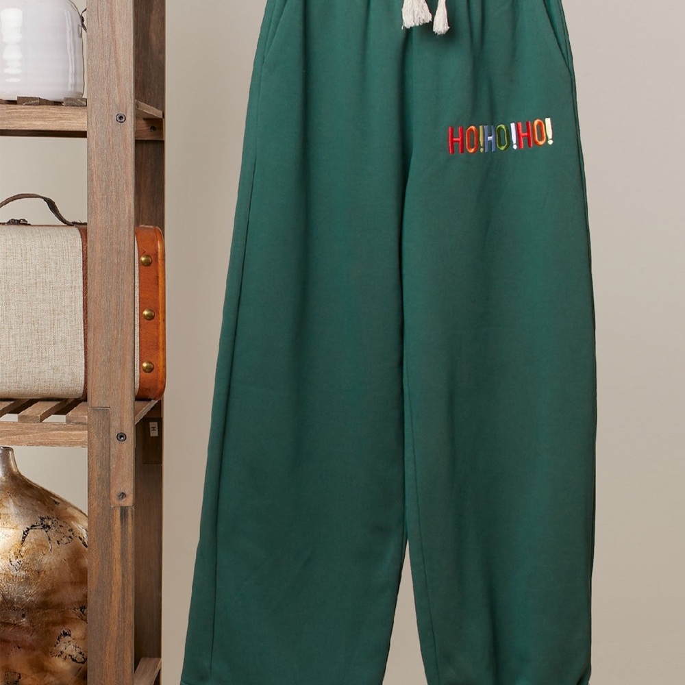 Green Holiday Sweatpants with Embroidery